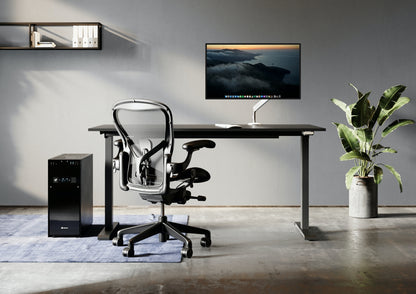 Liv – Height-Adjustable Desk with Laminate Top