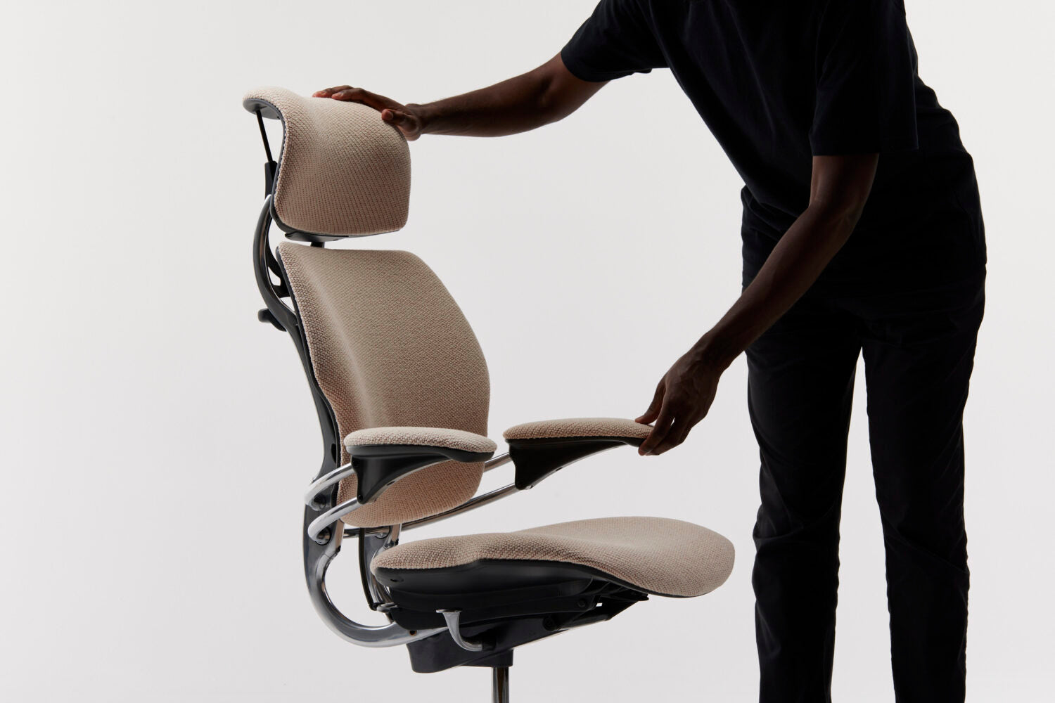 Krzesło ergonomiczne - Humanscale Freedom – Deskwise
