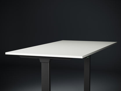 Liv – Height-Adjustable Desk with Laminate Top