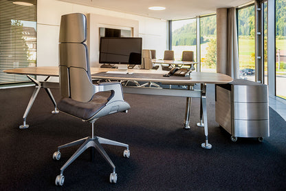 Krzesło executive - Interstuhl Silver